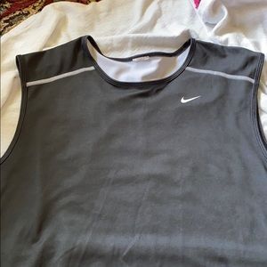 Nike workout sleeveless shirt